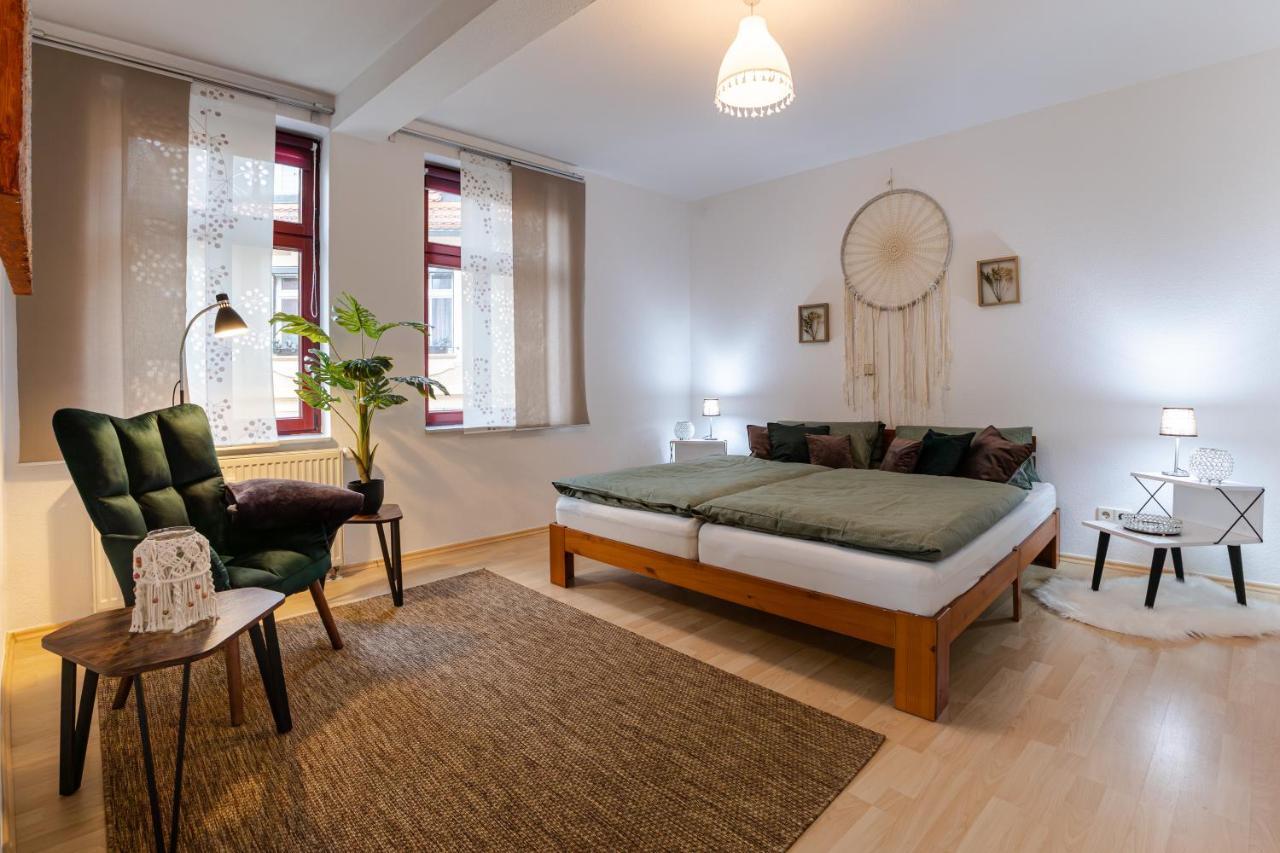 Naumburger Charme "Schwarzes Gold" Apartment Naumburg  Exterior photo